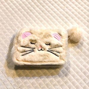Fluffy cat wallet
